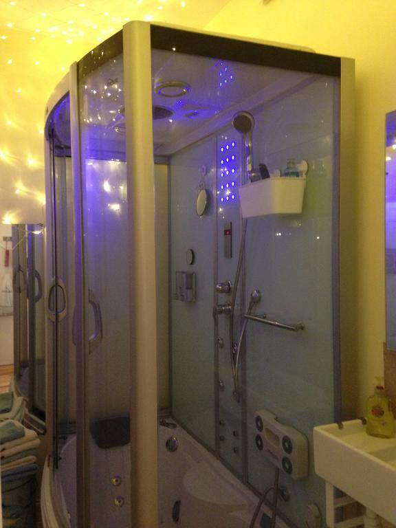 Two Top Central Beach Studios - Also Separate Spa Cabin And Watersports Brighton Habitación foto